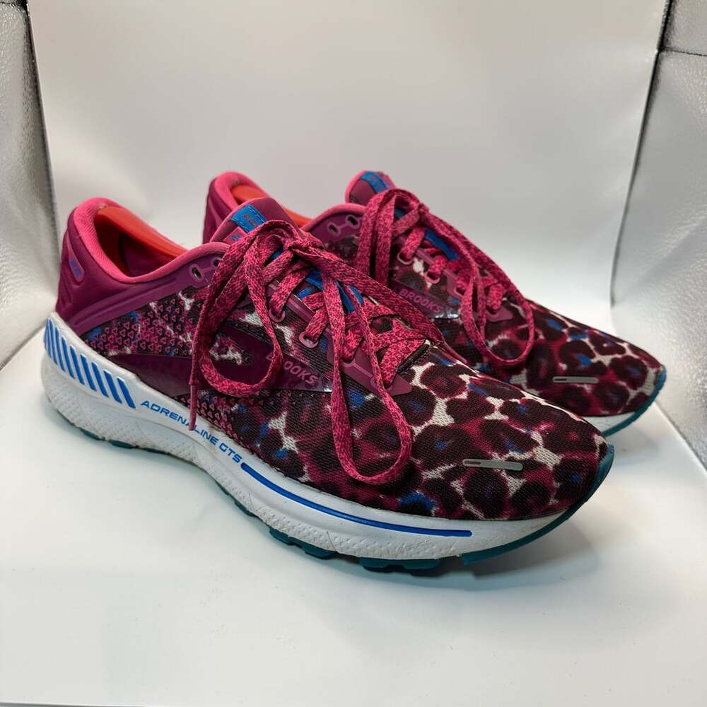 Brooks Adrenaline GTS 22 Size 10 Magenta Blue White Pink Leopard Print Running